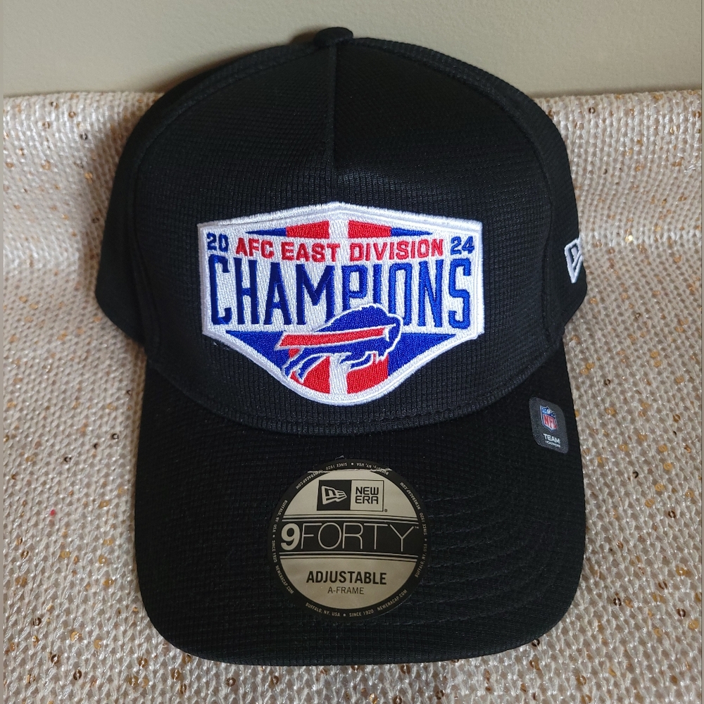 New Era Black 9FORTY Adjustable Cap